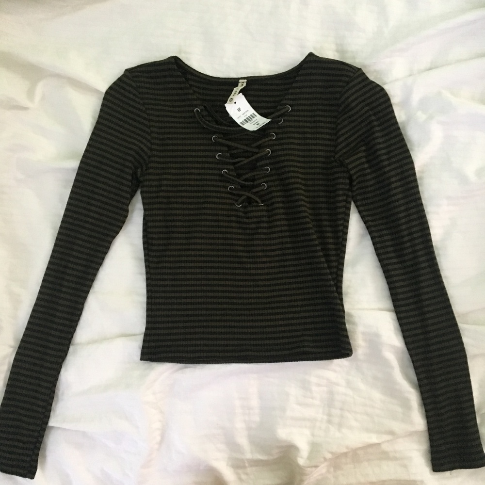 NWT Emma & Sam Striped Lace Up Long Sleeve